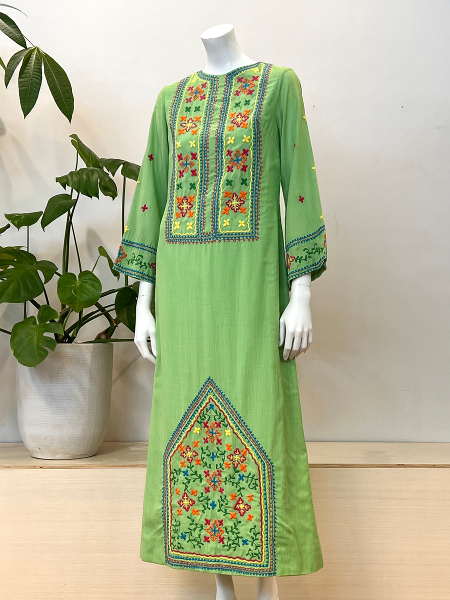 vintage Tesoro’s embroidered lime green cotton voile caftan dress 70s hong kong vintage