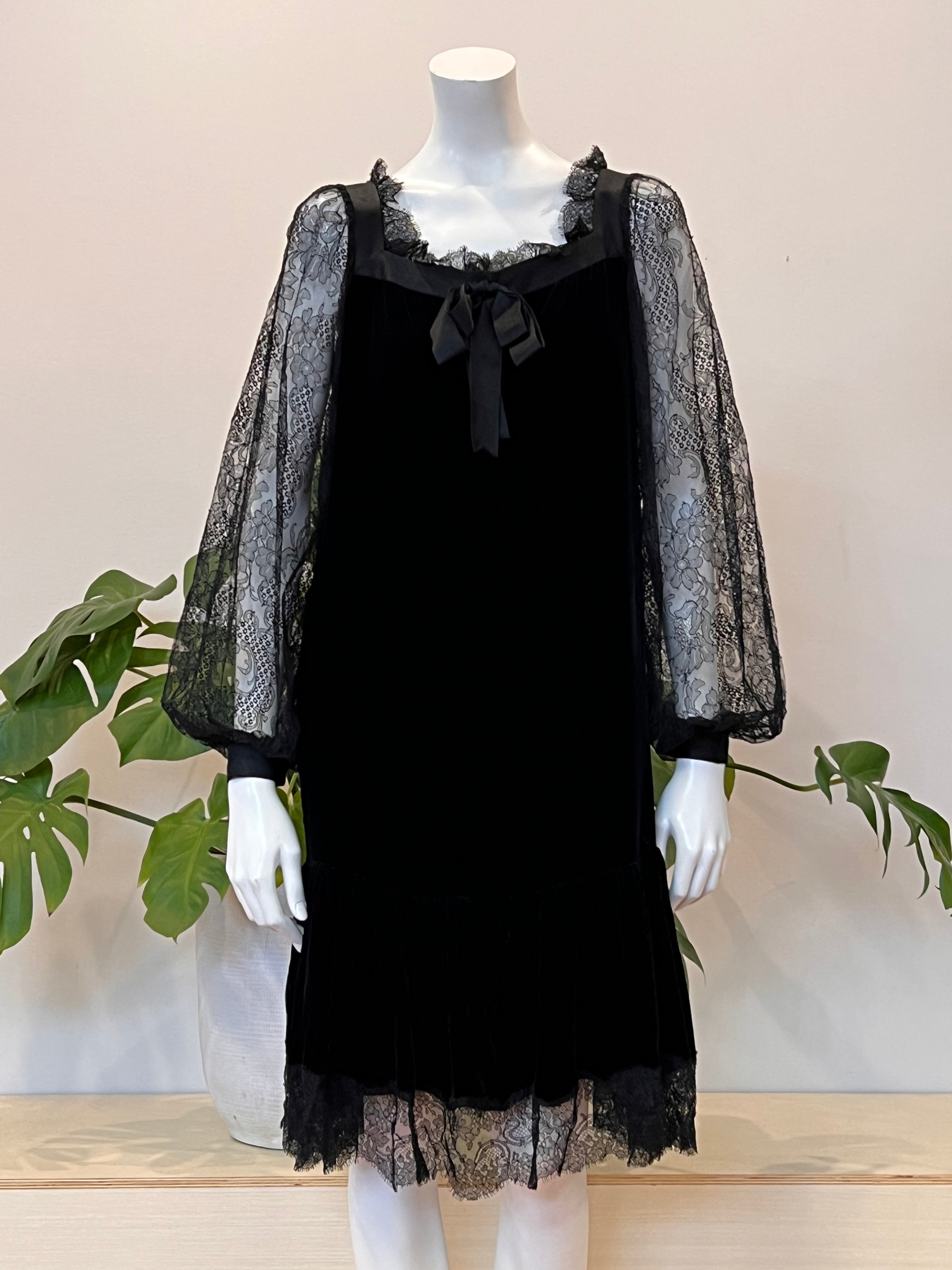vintage Valentino Boutique black lace & ribbon trimmed velvet dress 70 hong kong vintage vintage Valentino Boutique black lace & ribbon trimmed velvet dress 70 hong kong vintage