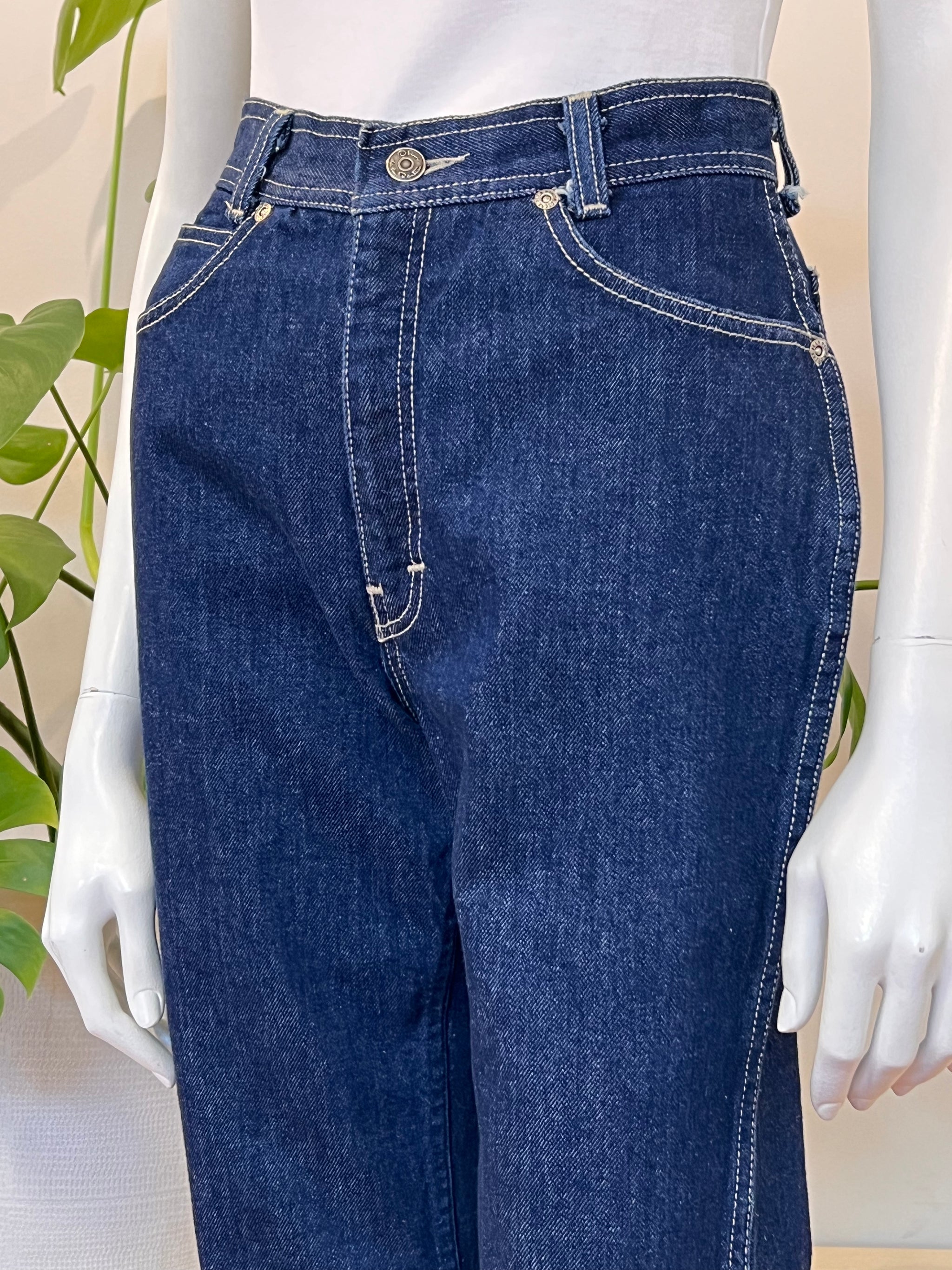 Vintage 80s hotsell Oscar de la Renta Mom jeans