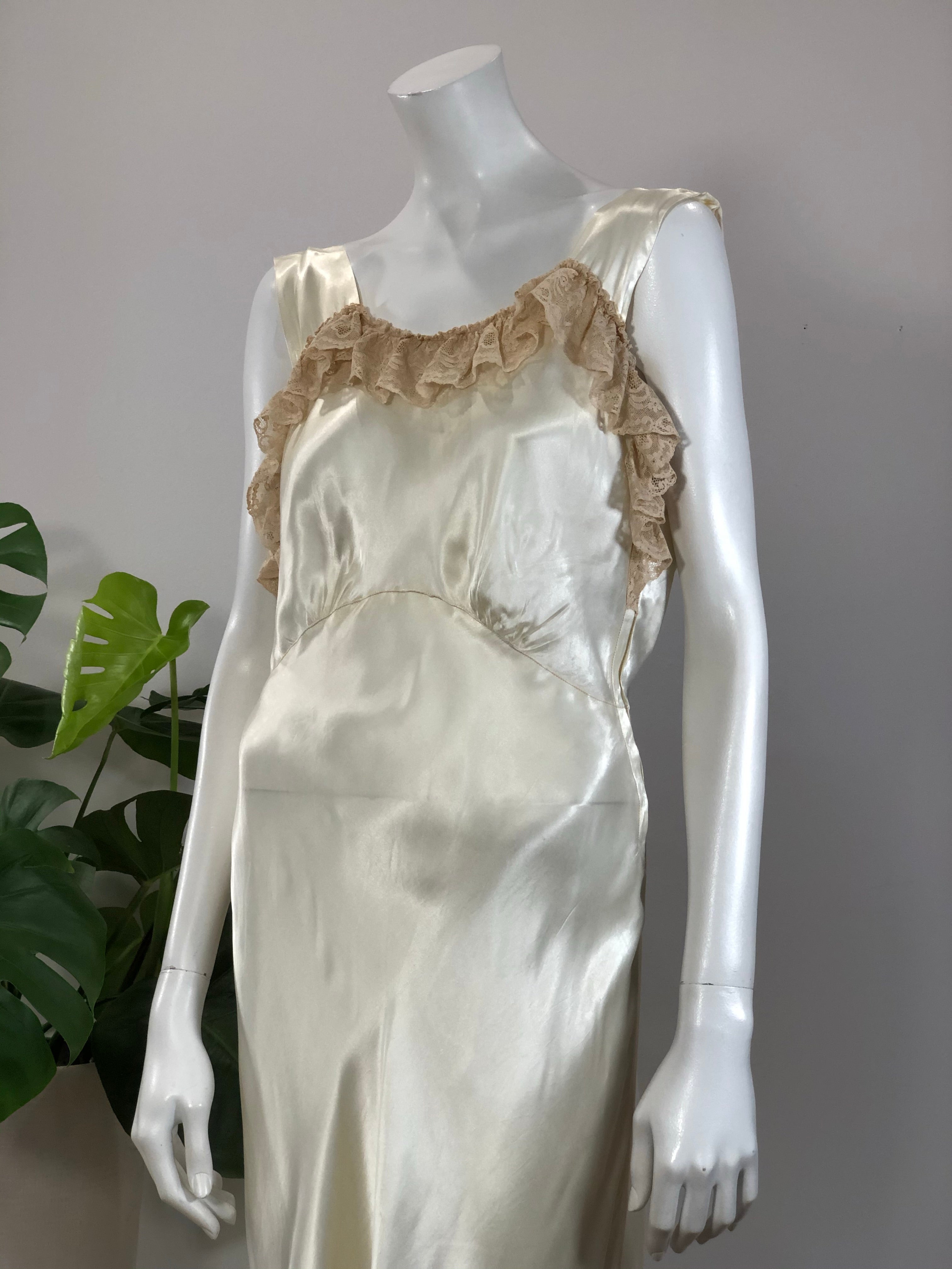 vintage lace ruffle trimmed ivory satin bias cut slip dress 40s hong kong vintage vintage lace ruffle trimmed ivory satin bias cut slip dress 40s hong kong vintage
