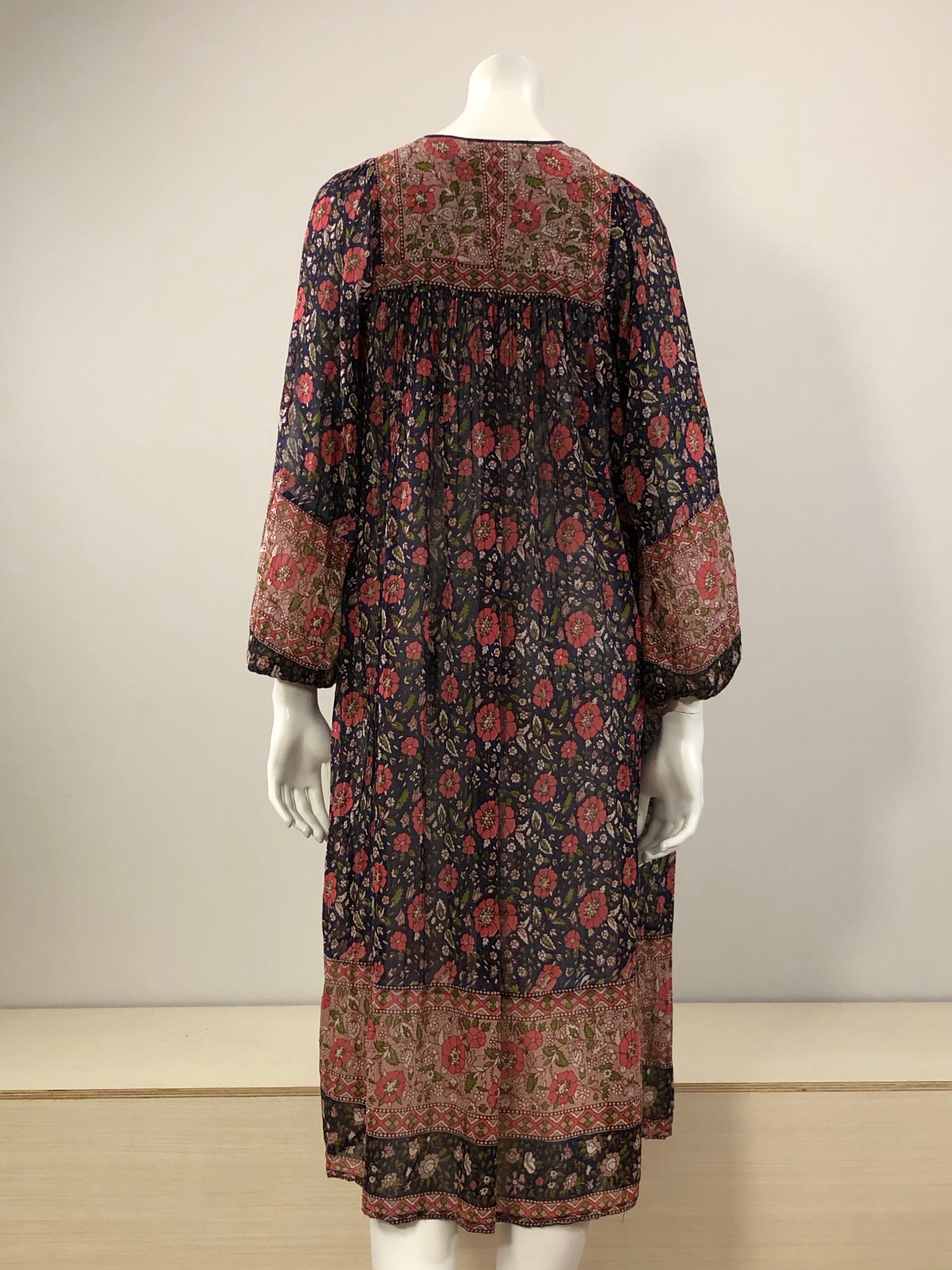 vintage Star of India block print cotton tissue gauze dress 70s hong kong vintage vintage Star of India block print cotton tissue gauze dress 70s hong kong vintage
