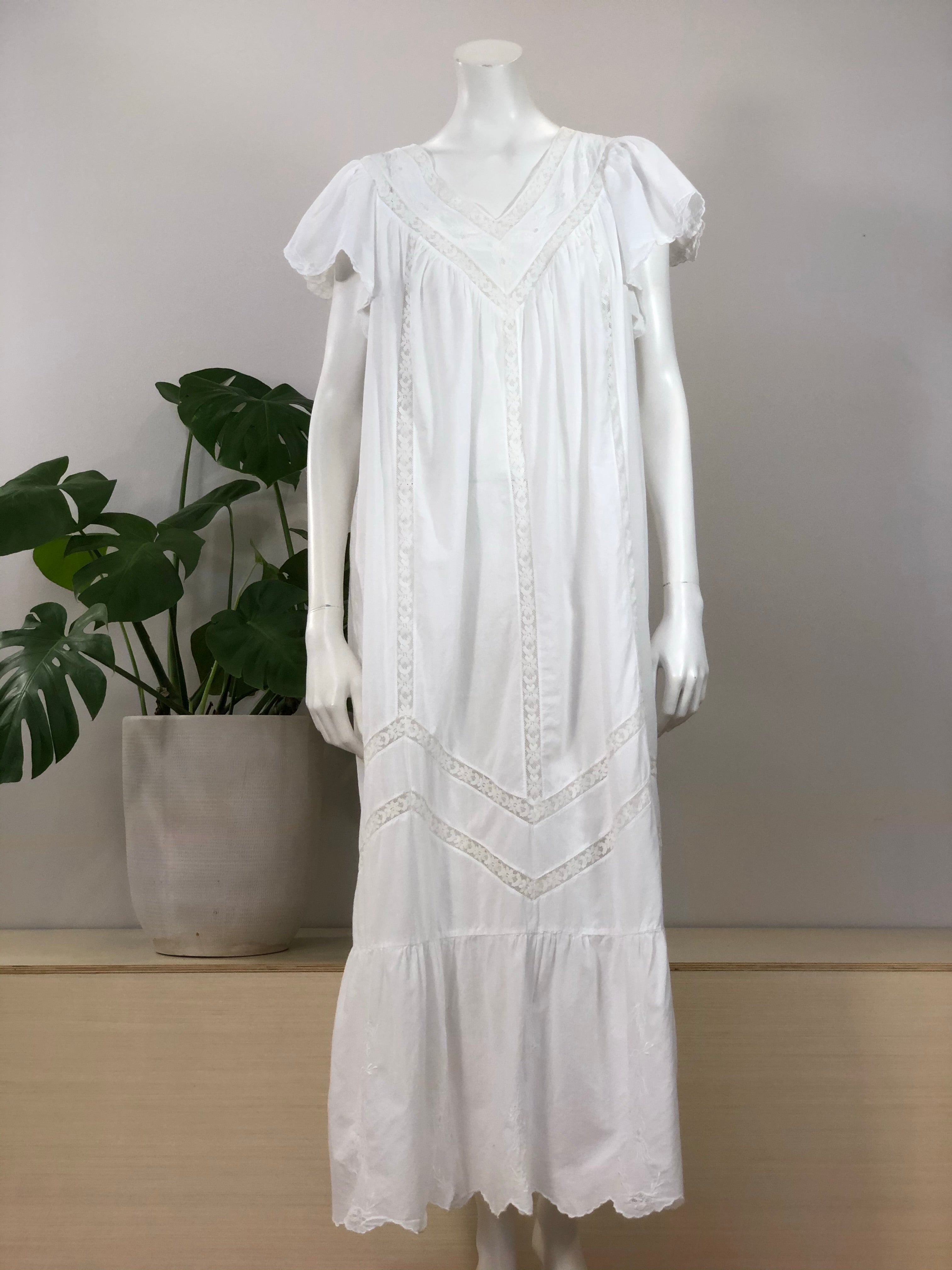 white indian cotton dress White shirred dress | 100% cotton indian maxi | long cotton dress