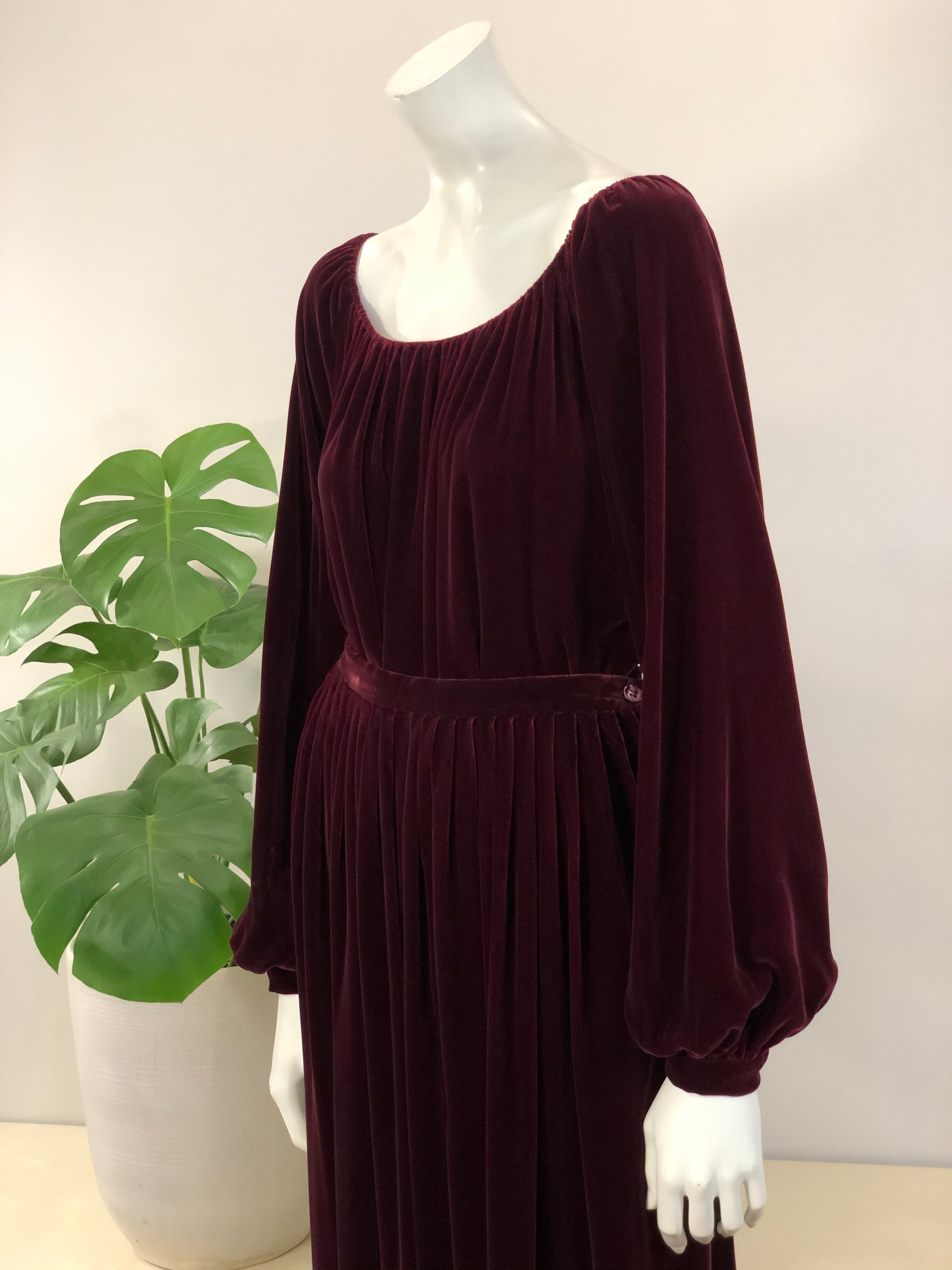 vintage Calvin Klein burgundy silk velvet peasant blouse & full skirt – hong kong vintage