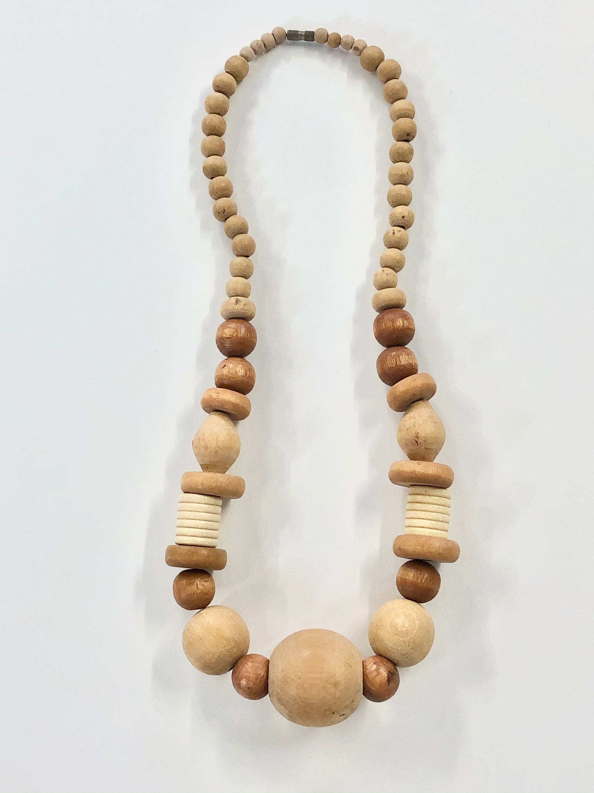 vintage oversized chunky natural wood bead necklace 80s – hong 